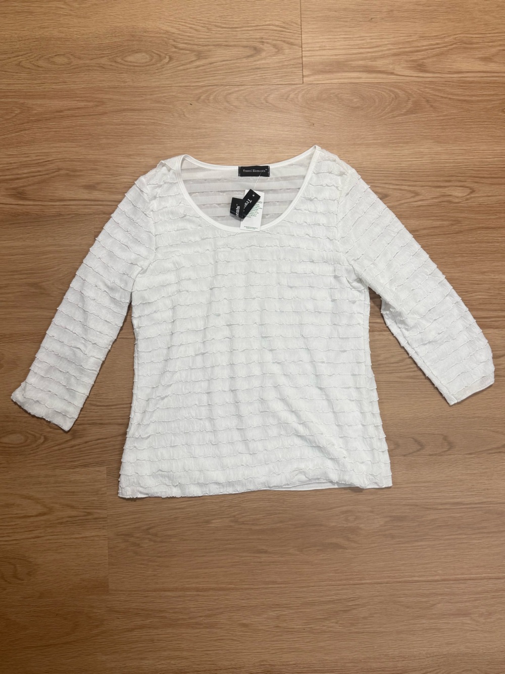 Travel Elements White Textured Scoop Neck Long Sleeve Top, NWT